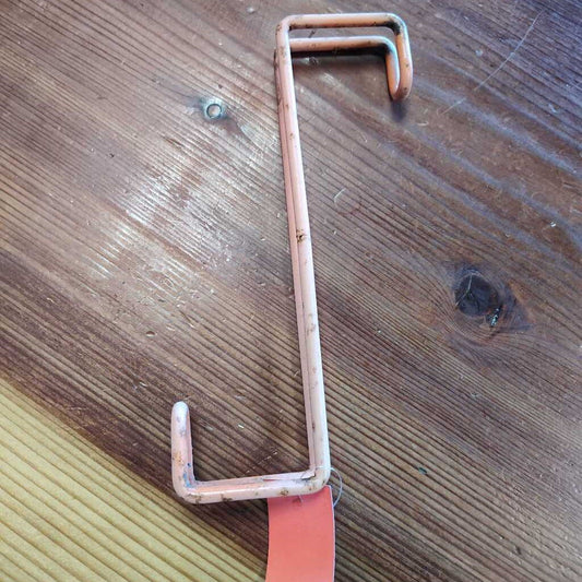 Bucket fence hooks