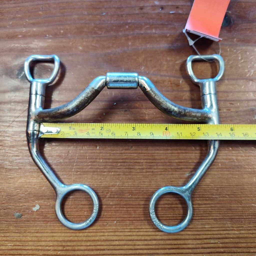 Short shank Low port comfort bit