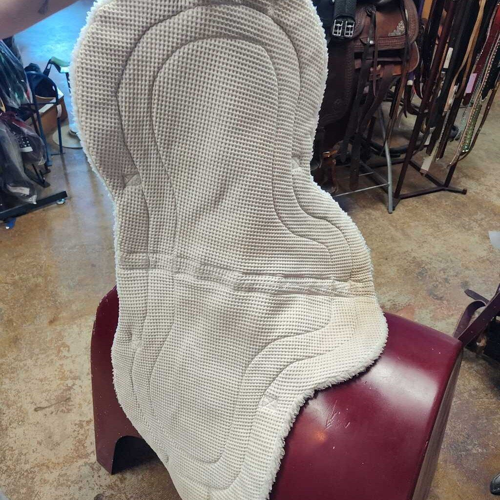 Fleece and waffle contour pad