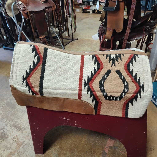 Felt pad with navajo