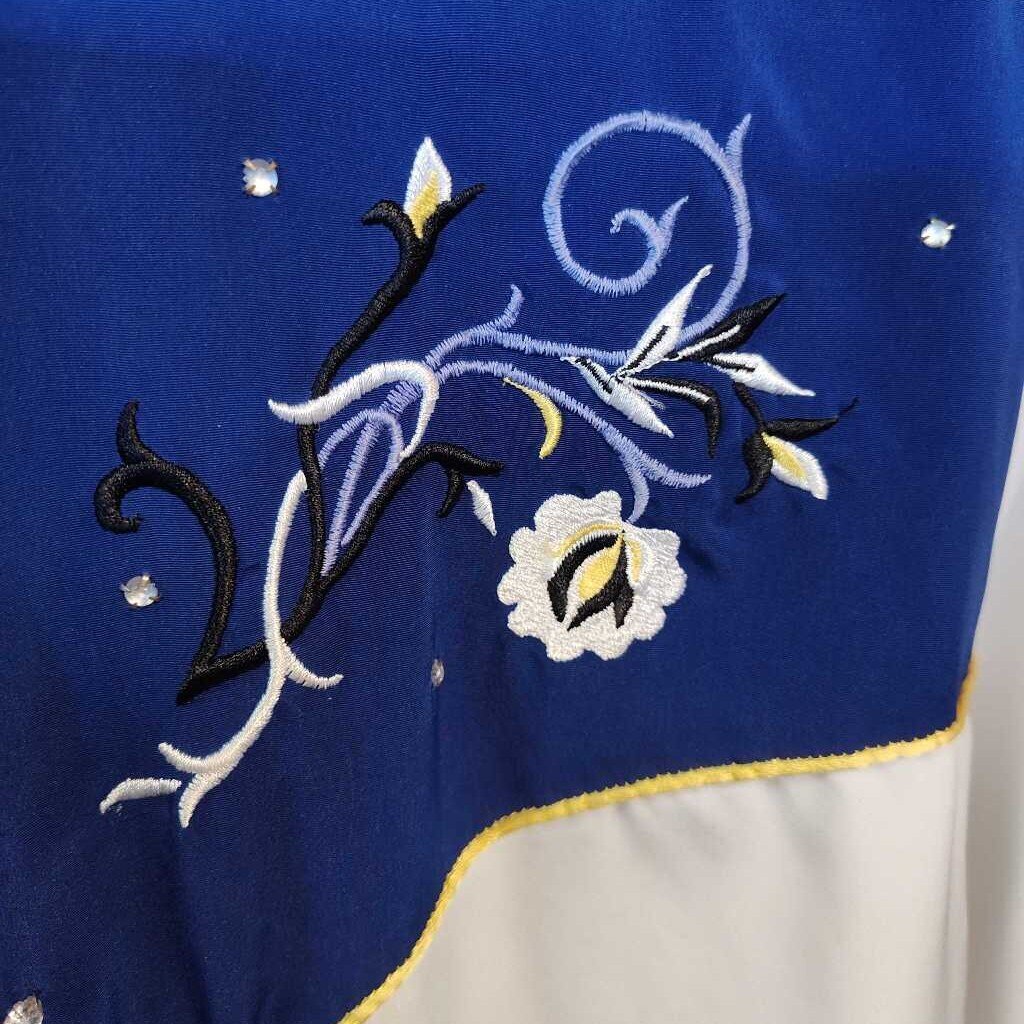 Long sleeve snaps- Embrodary