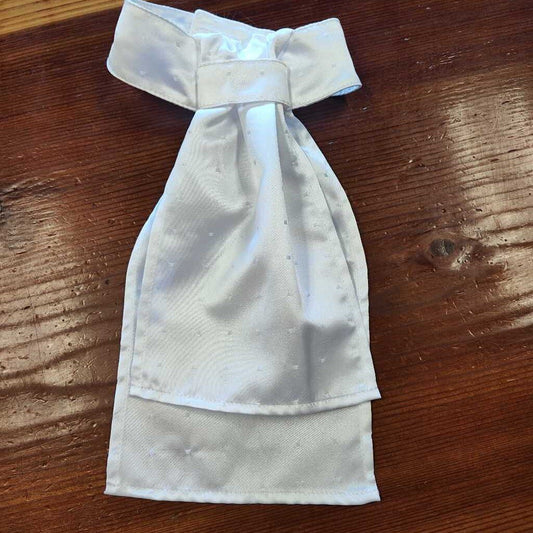 Stock tie- Pre tie