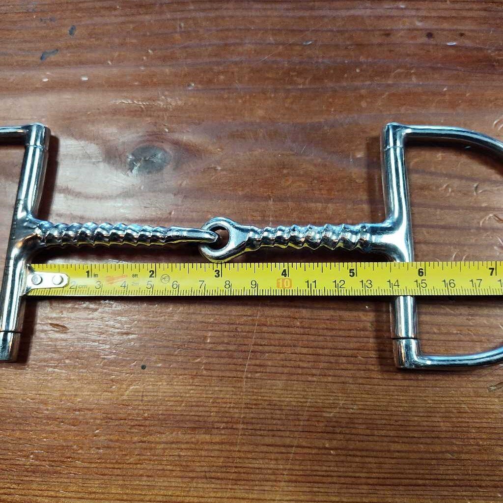 D Ring with Corkscrew mouth