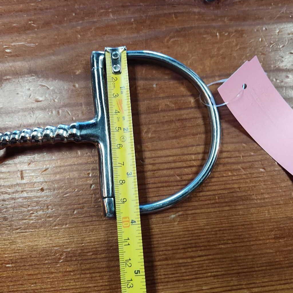 D Ring with Corkscrew mouth