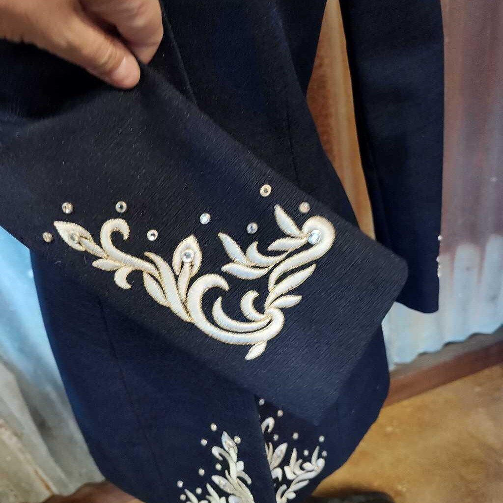 Show Jacket for in hand