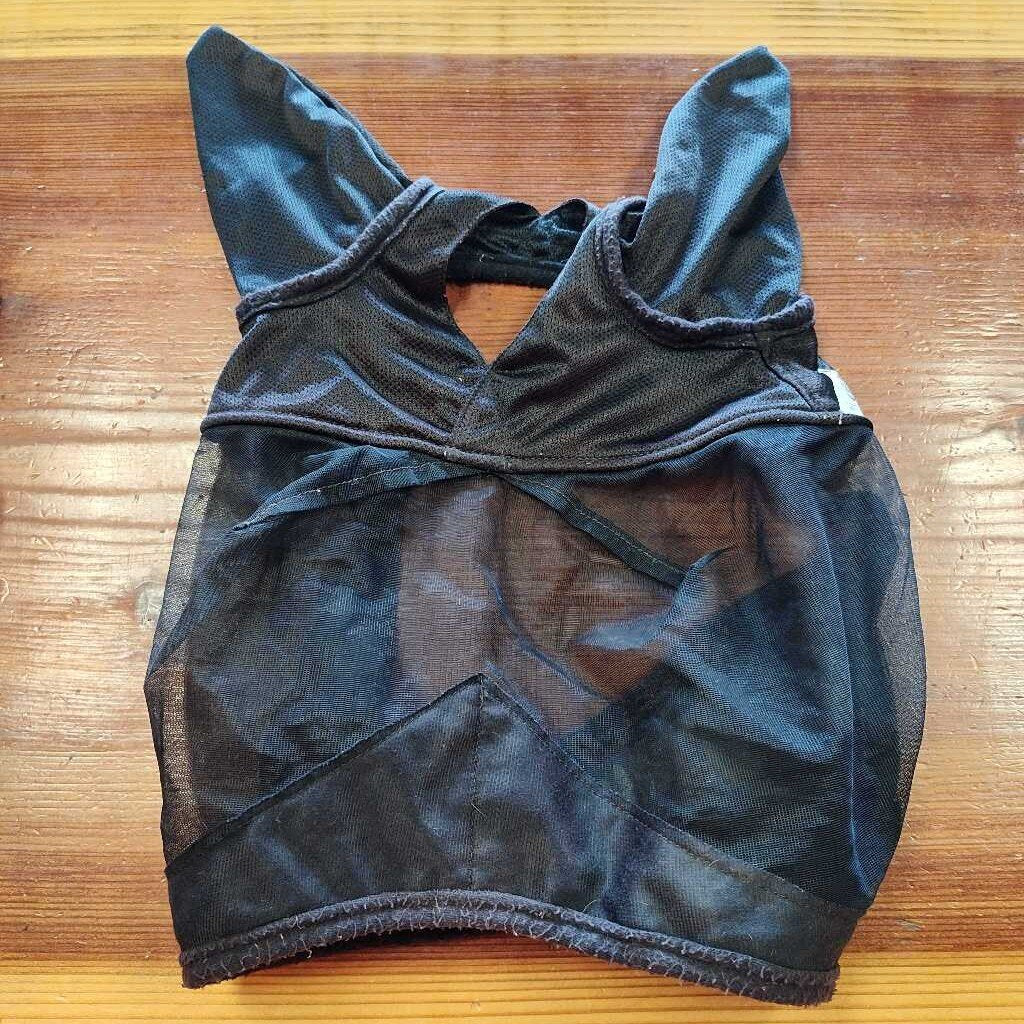 Mesh with ears