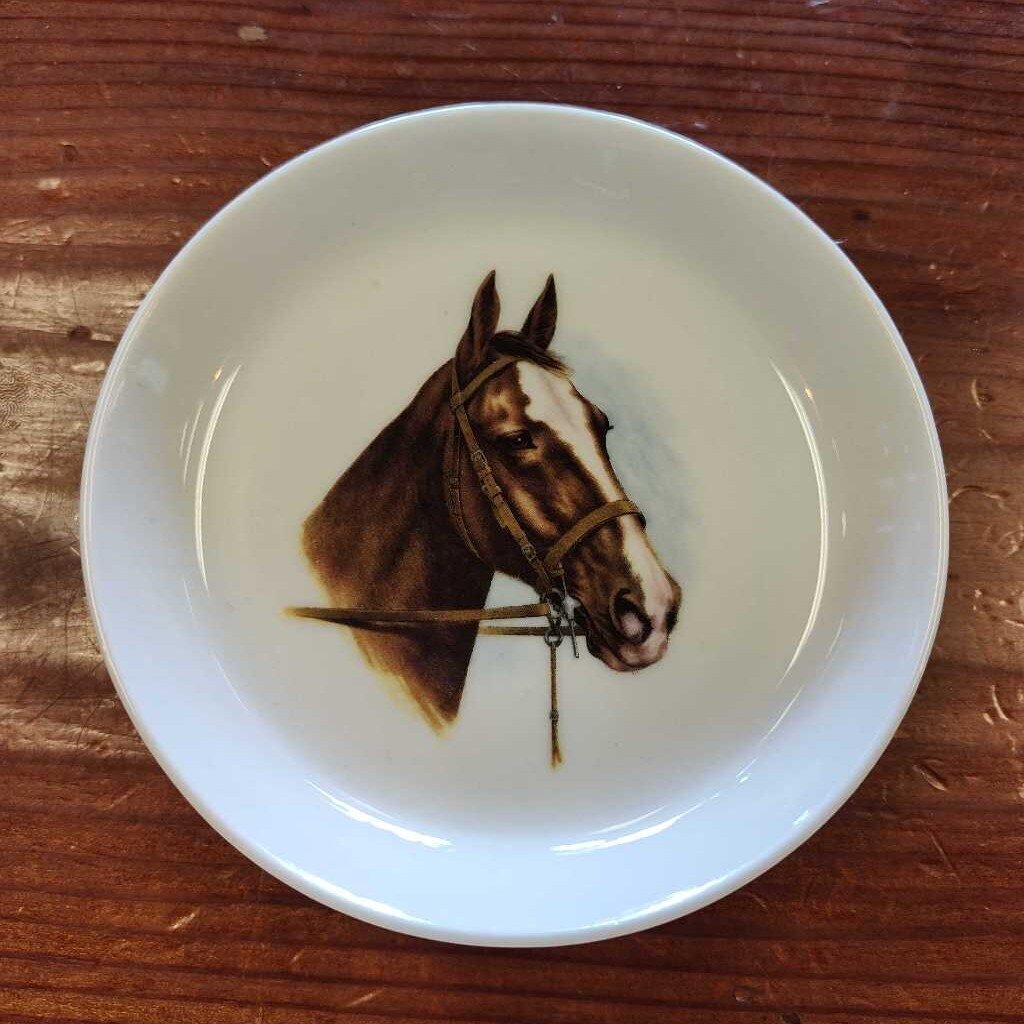 Small jewelry dishes