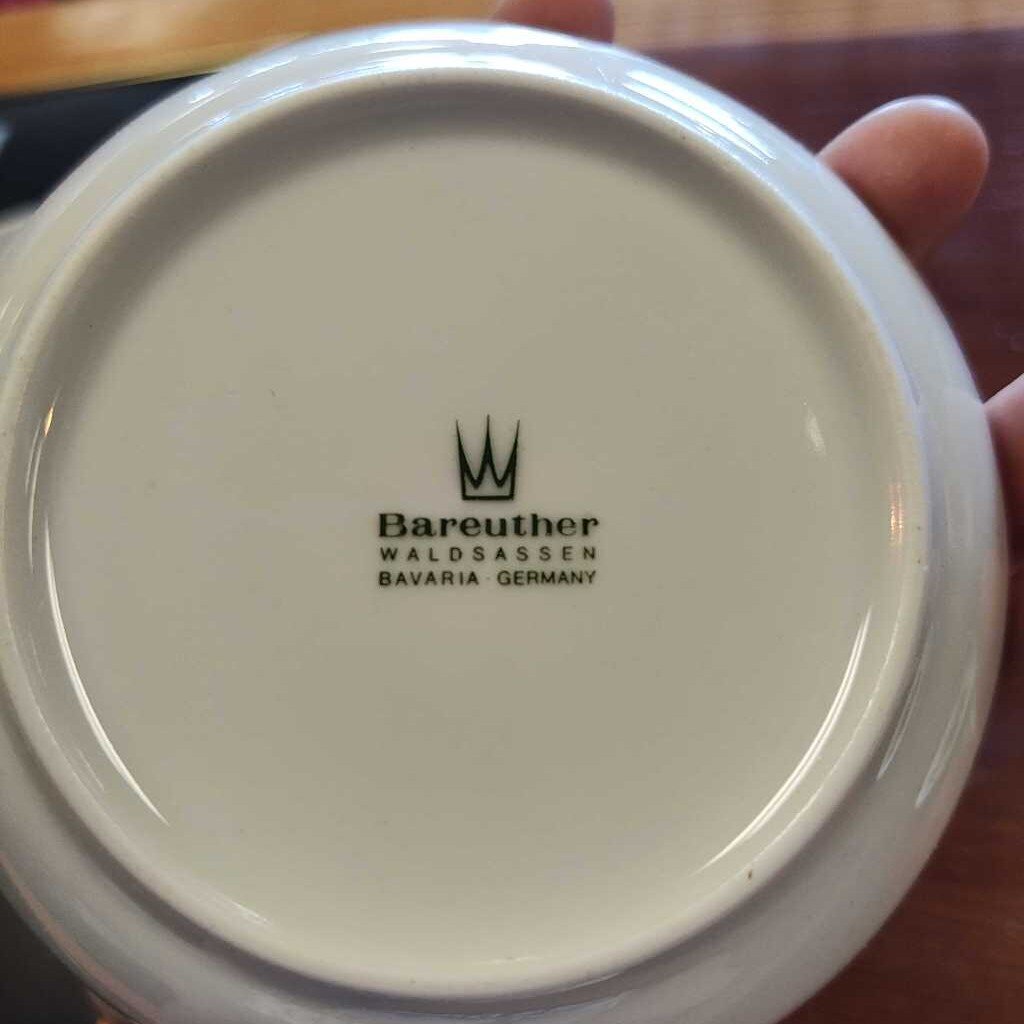Small jewelry dishes