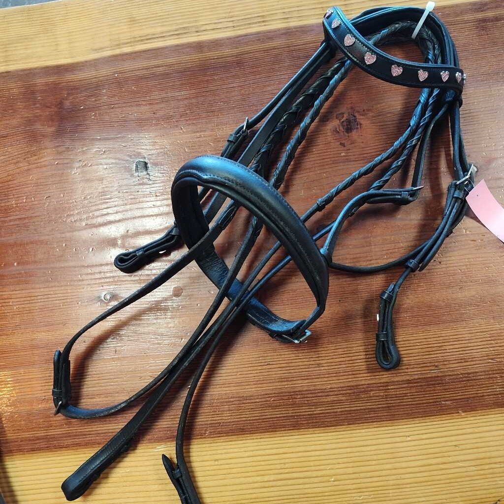 Raised/ padded heart browband with reins