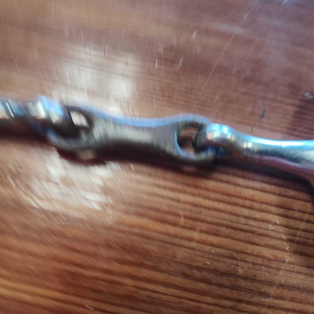 Eggbutt snaffle-piece