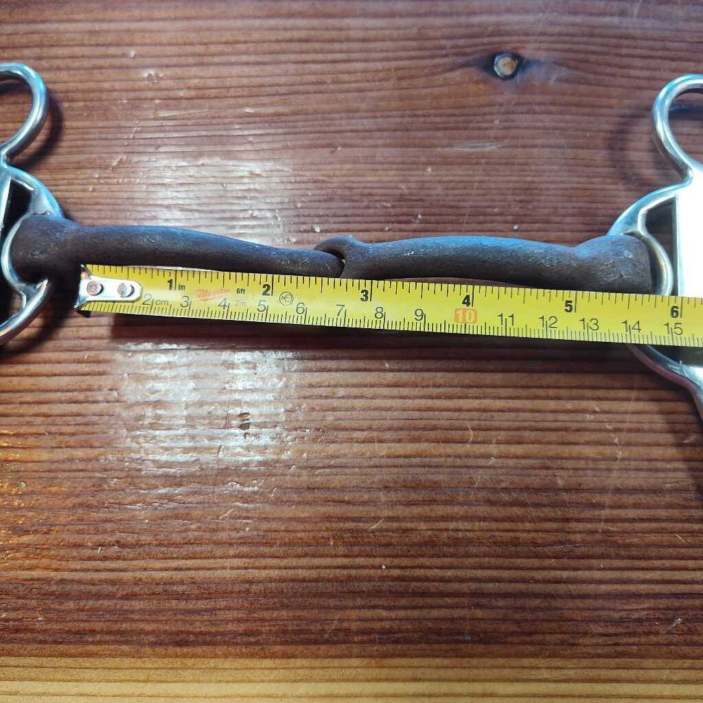 Snaffle with longer shank