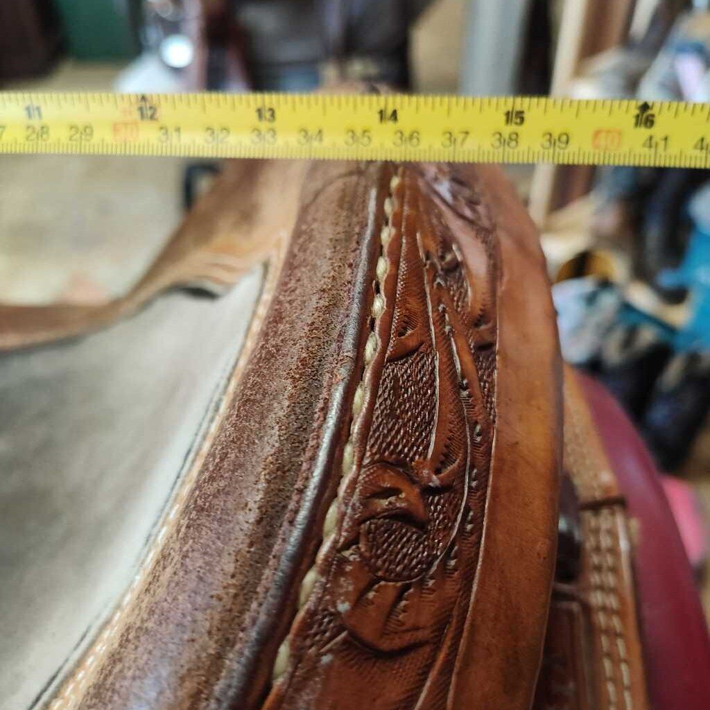 Barrel saddle