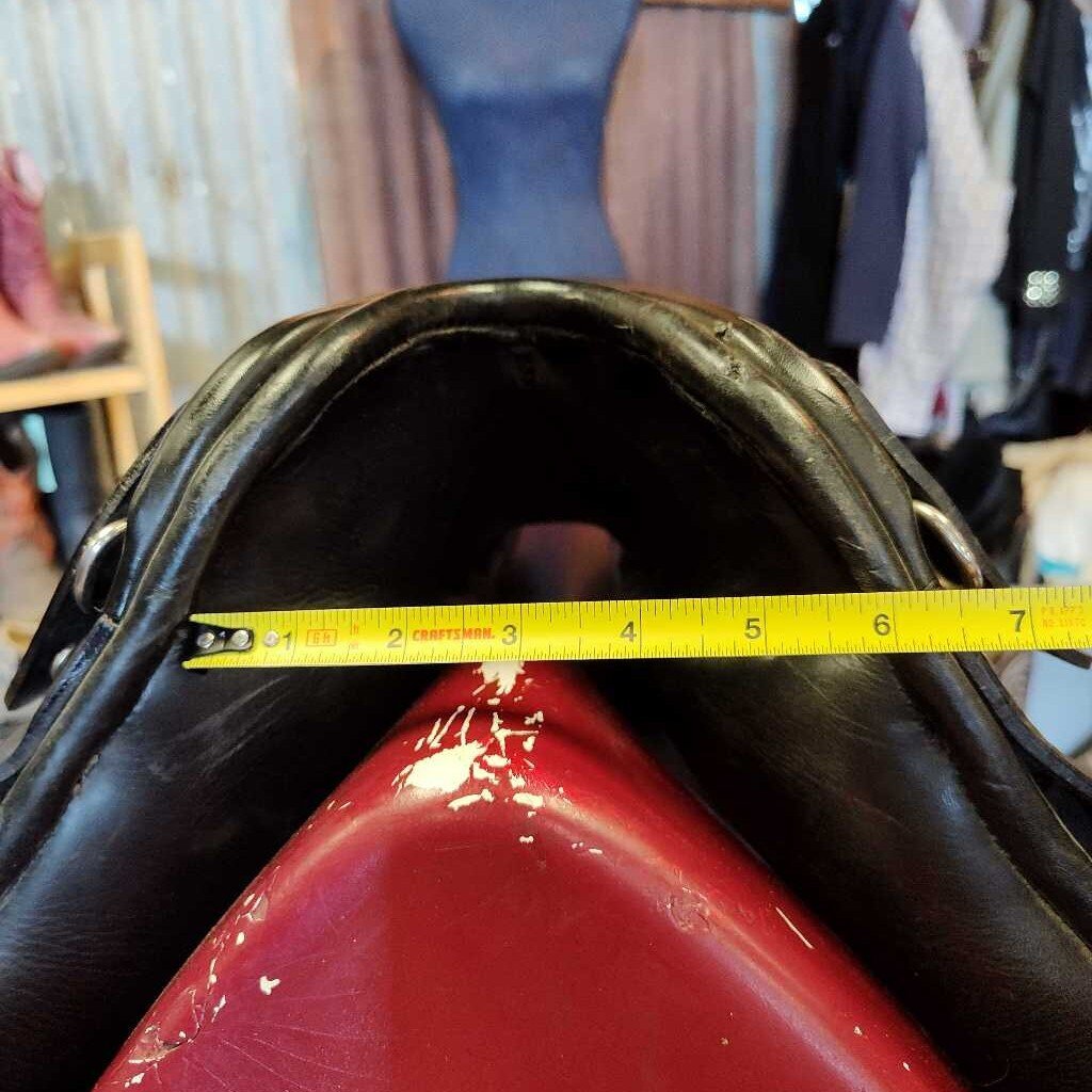 Great starter Dressage saddle