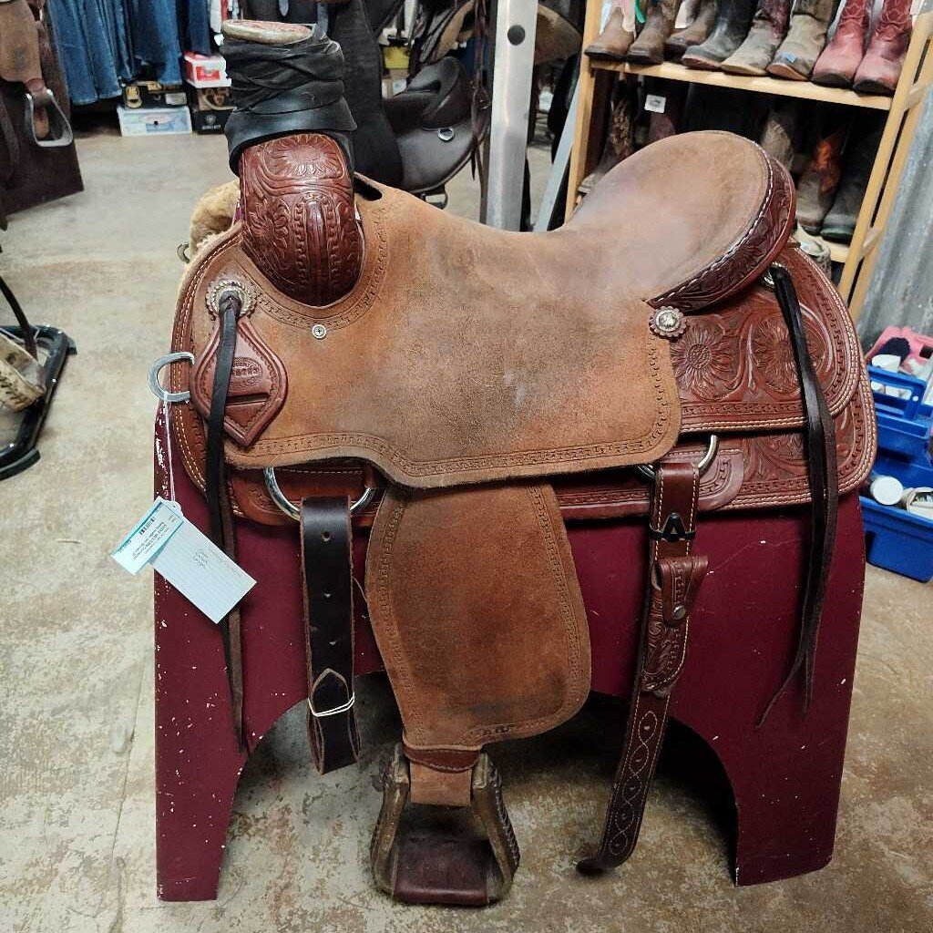 Roping saddle- set