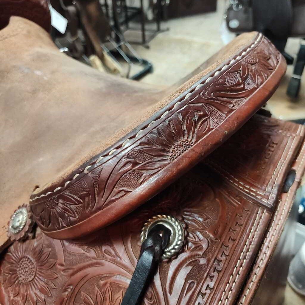 Roping saddle- set