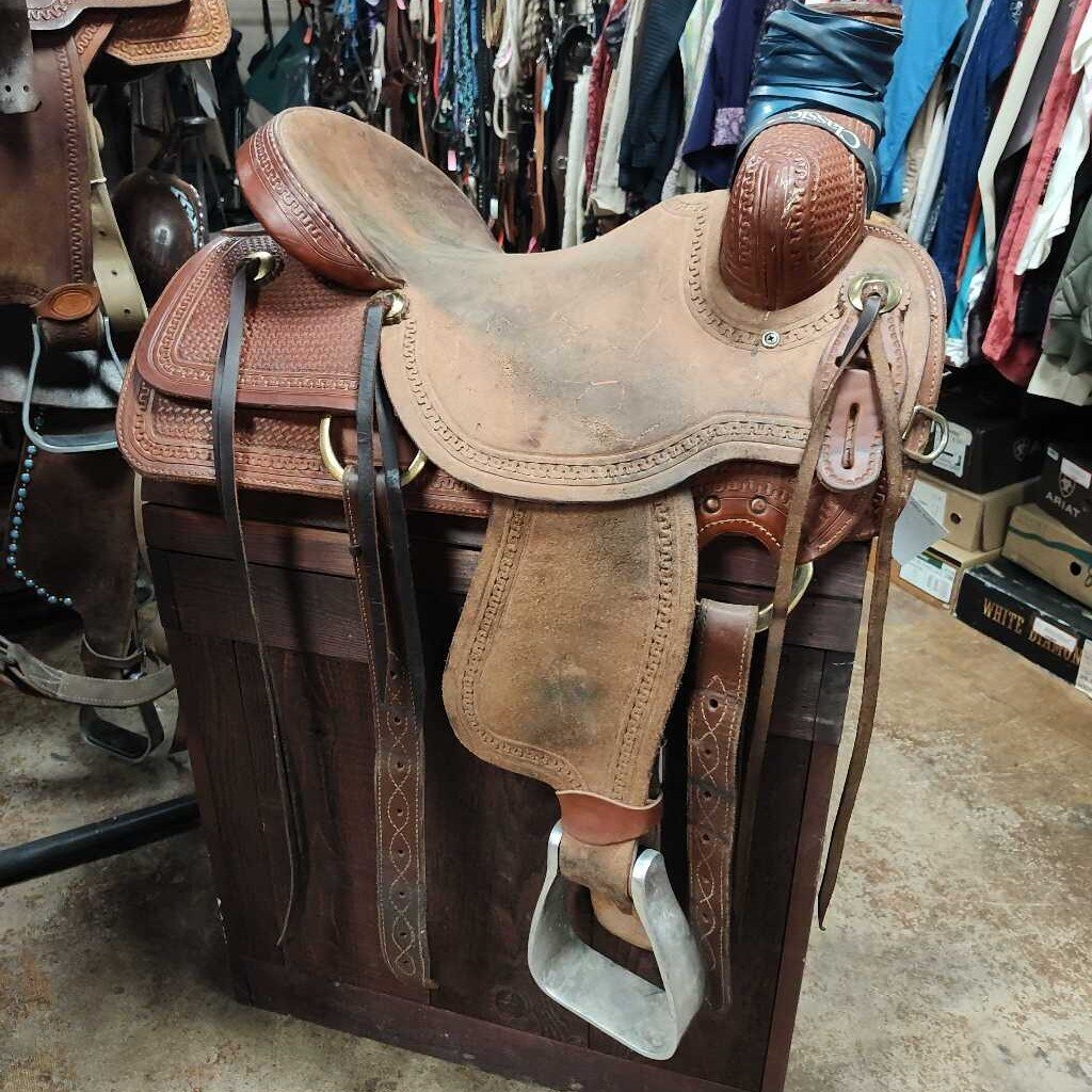 Roping saddle- set
