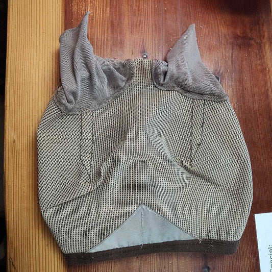 fly mask with ears