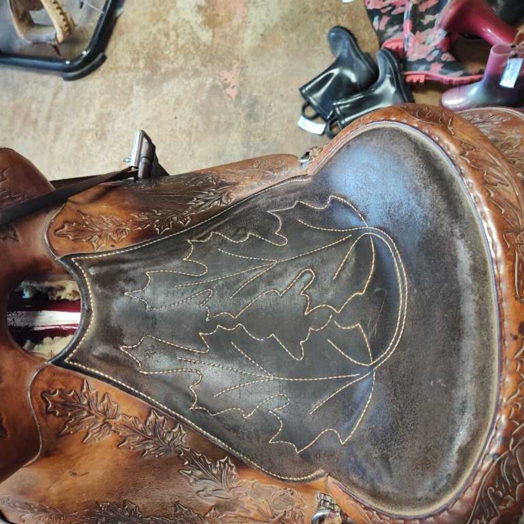 Trail saddle