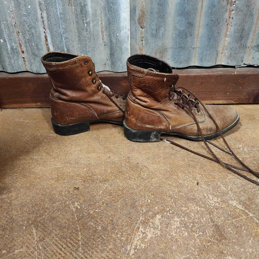 Lace ups