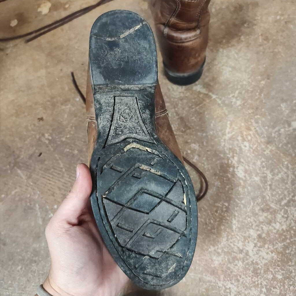 Lace ups