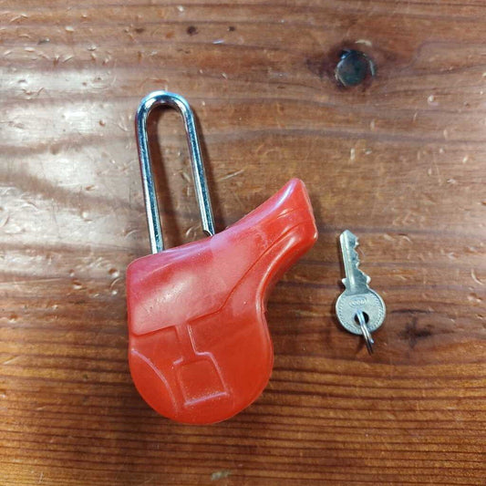 English saddle- Lock with key