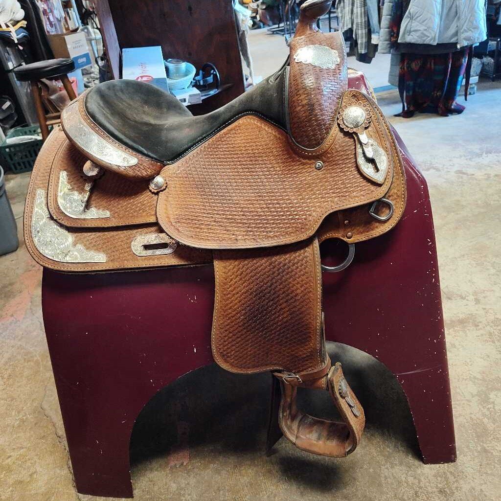 Great starter show saddle