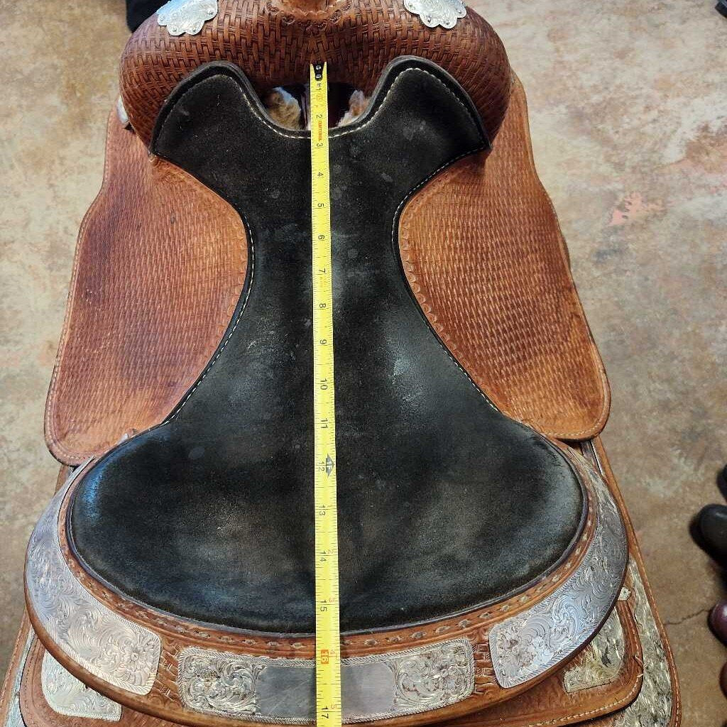 Great starter show saddle