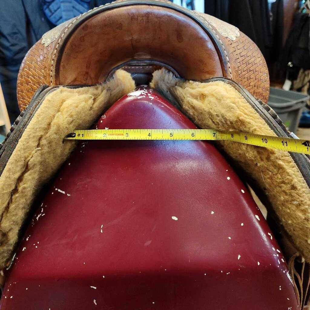Great starter show saddle