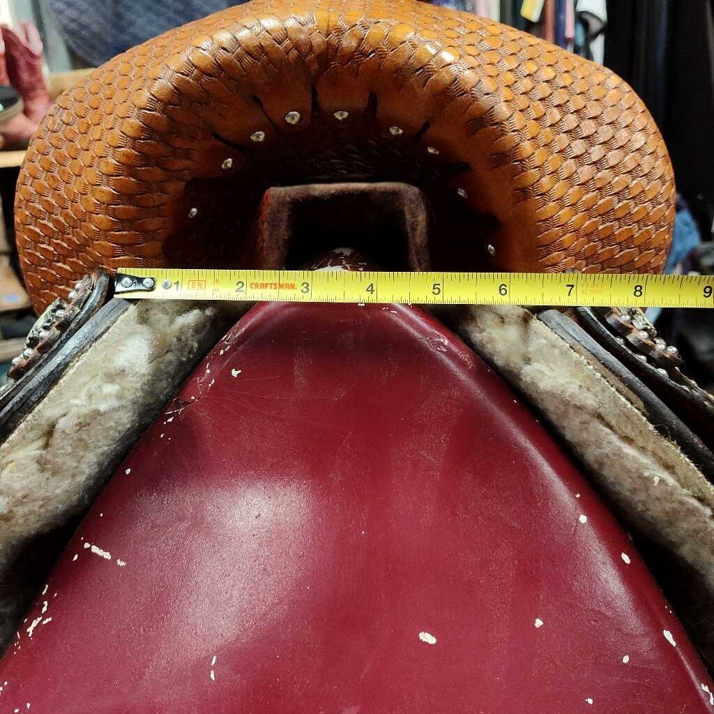 barrel/ trail saddle