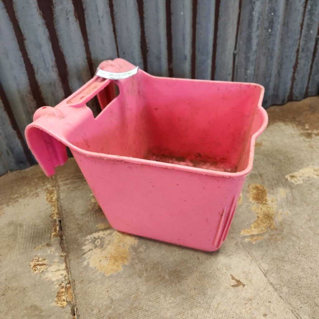 Over fence bucket plastic