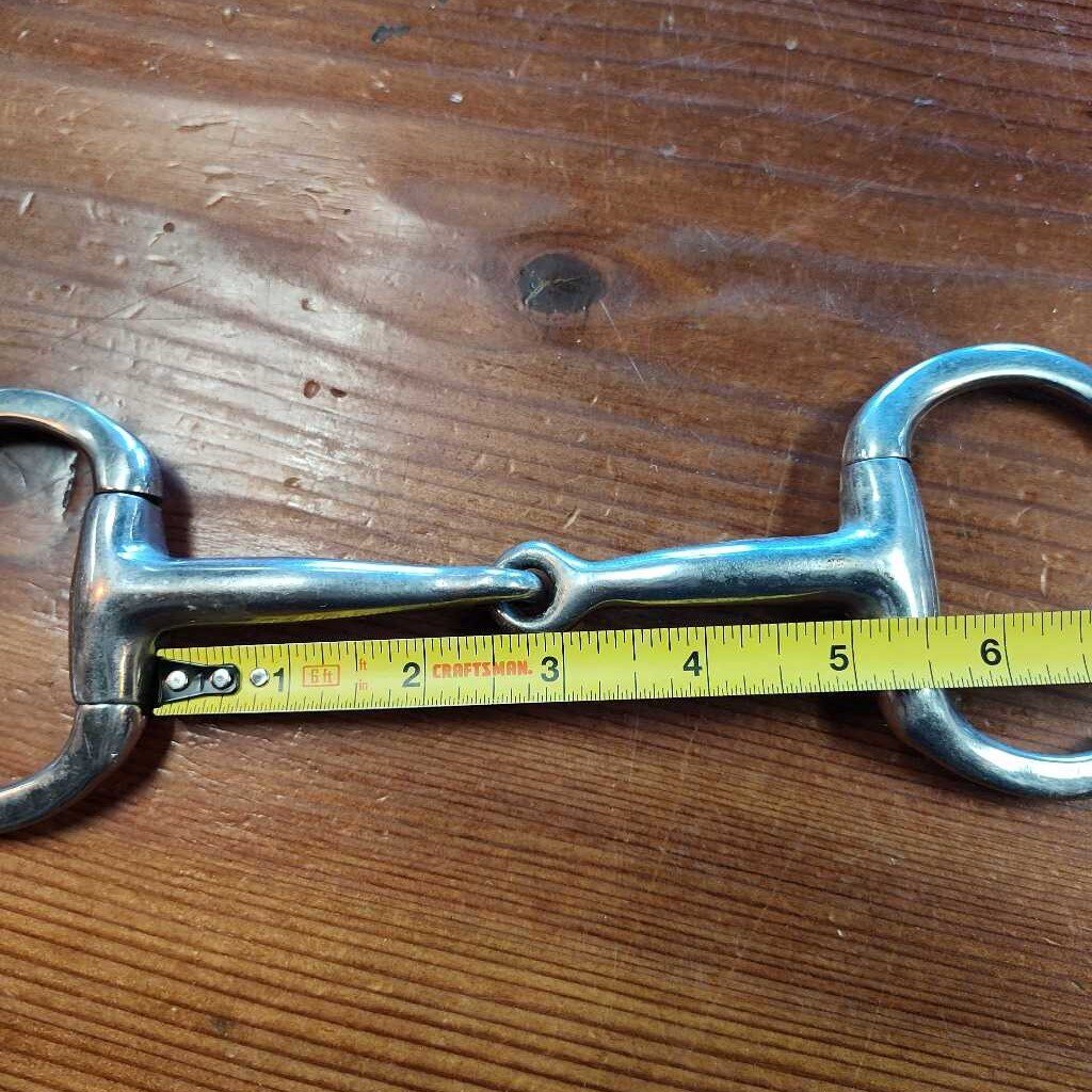 Egg butt snaffle