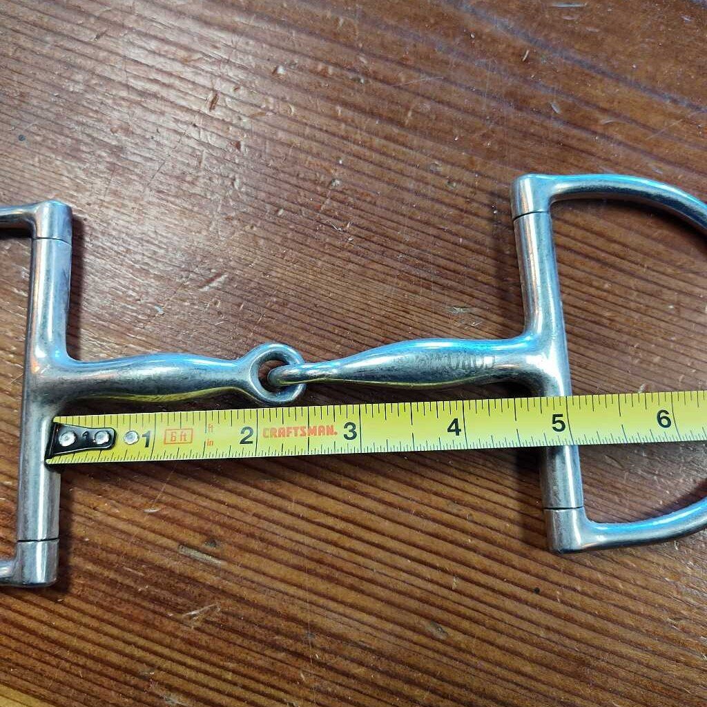 D ring- snaffle