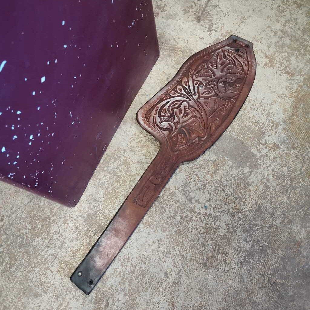 older western saddle in great condition