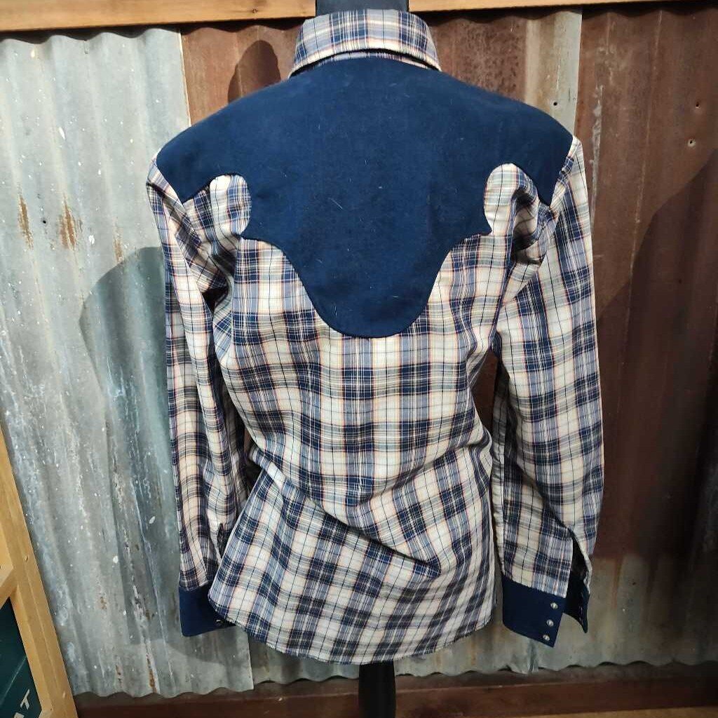 Long sleeve snaps- ladies