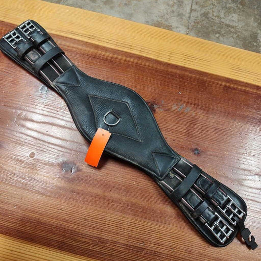 dressage/ monoflap girth