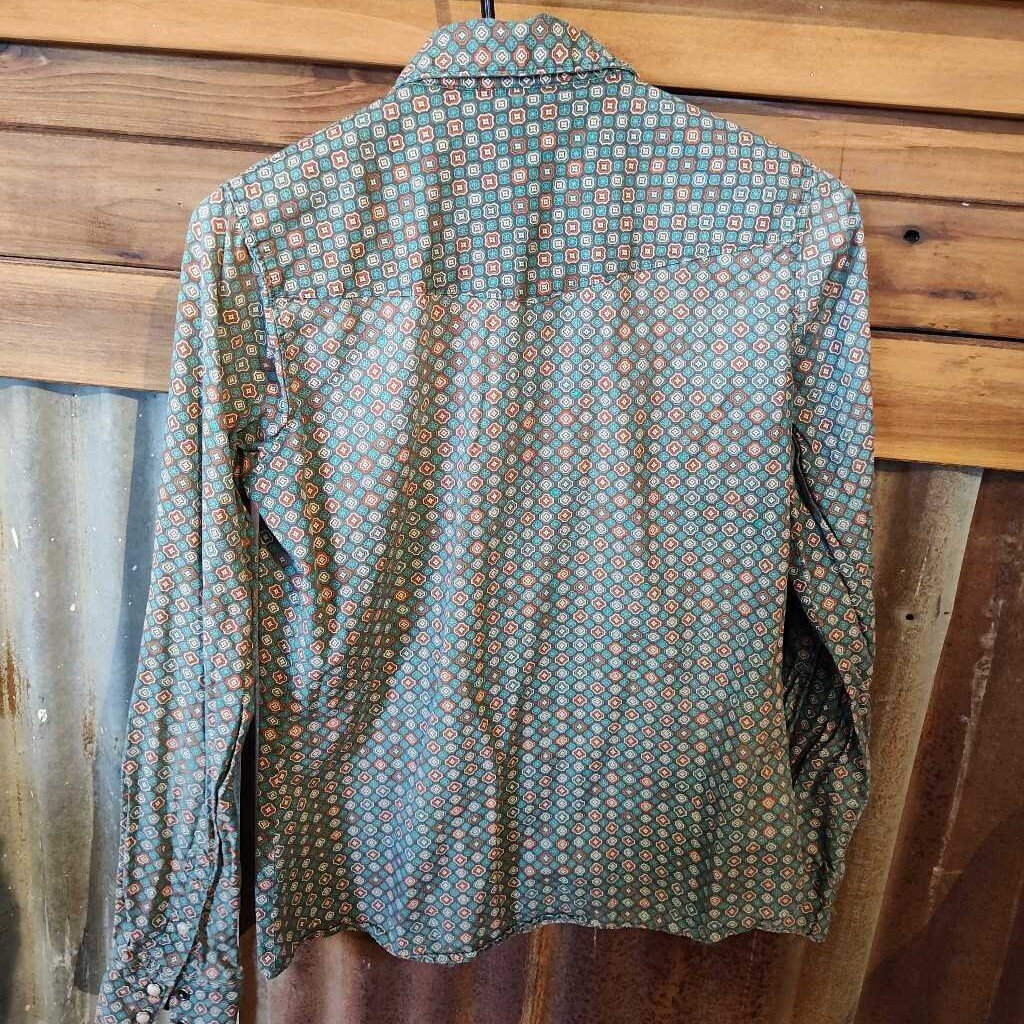 ladies-long sleeve button down