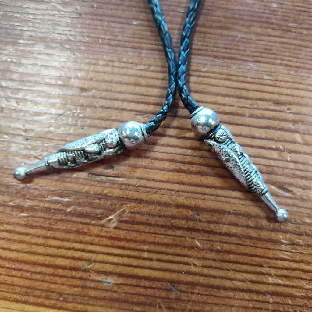 bolo tie