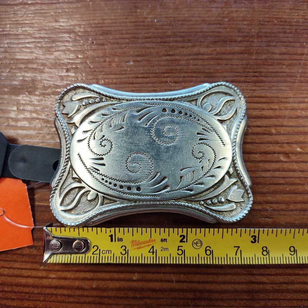 belt buckle