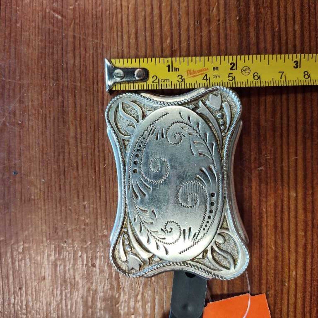 belt buckle