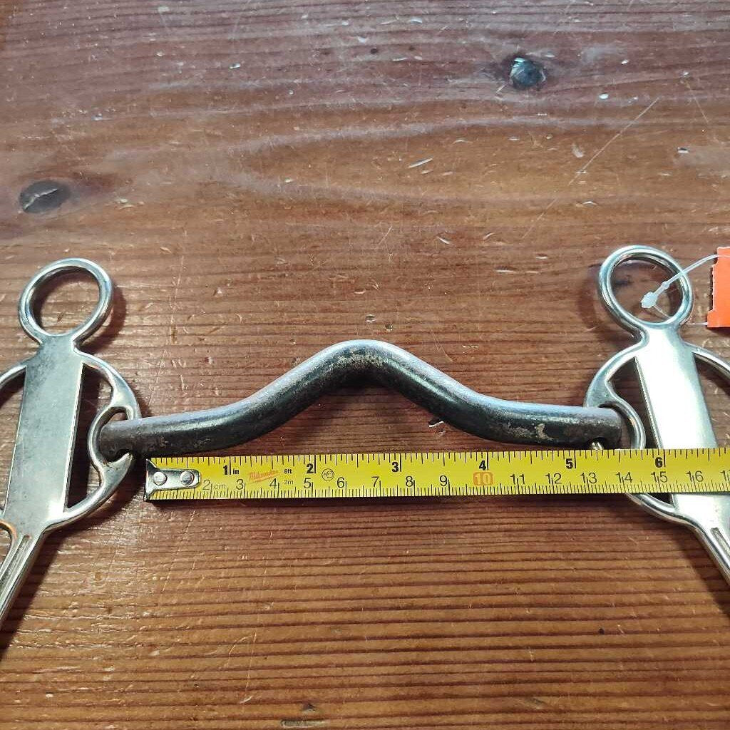 low port solid mouth long shank