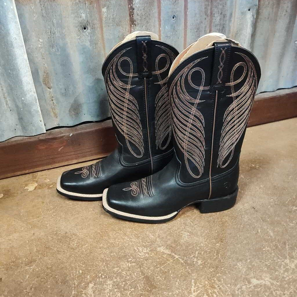 New with tags- ladies