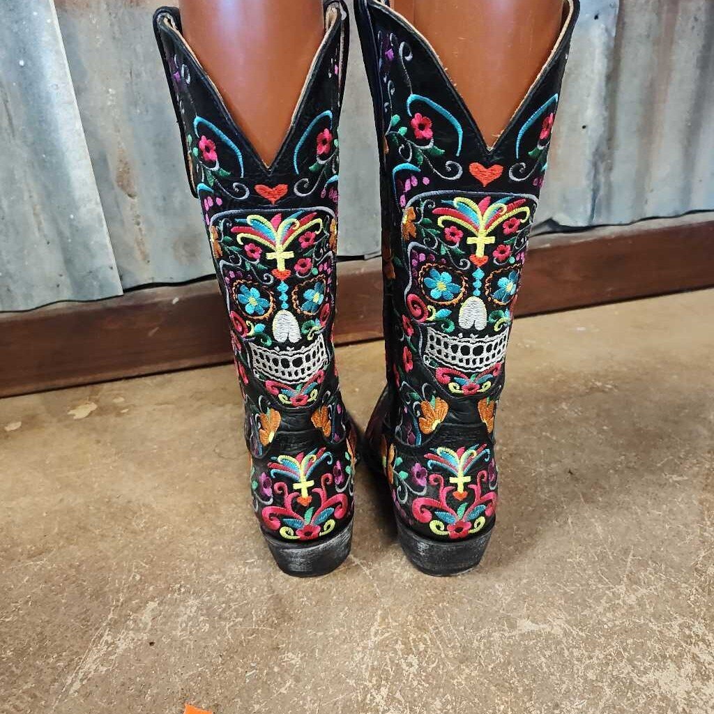 Beautiful ladies boots