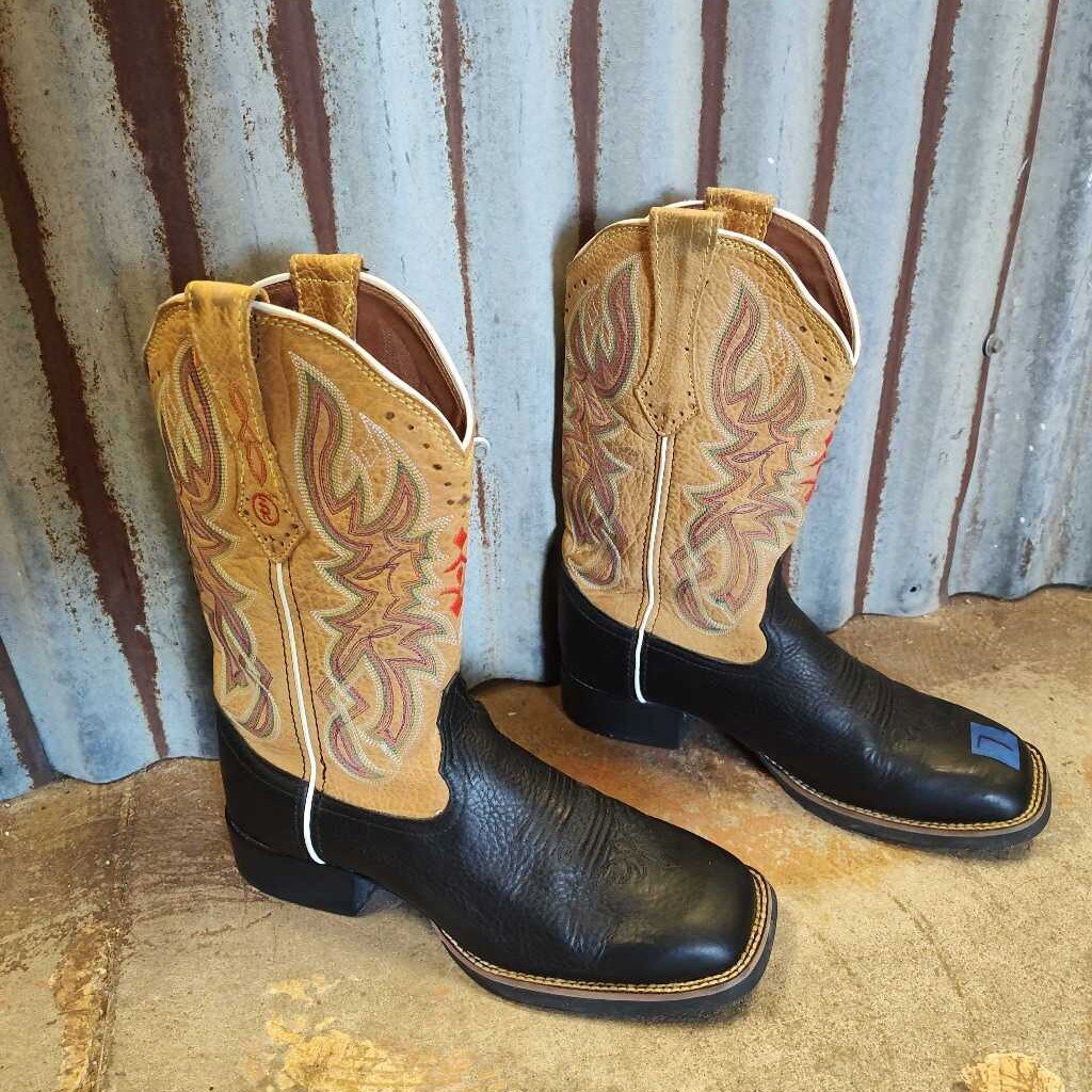 ladies pull on boots