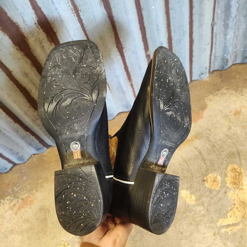 ladies pull on boots