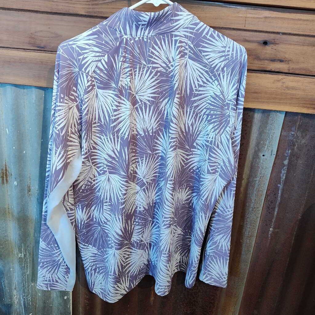 New with tags- ladies long sleeve