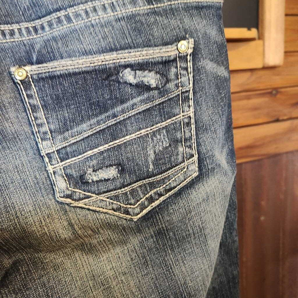 Boyfriend skinny