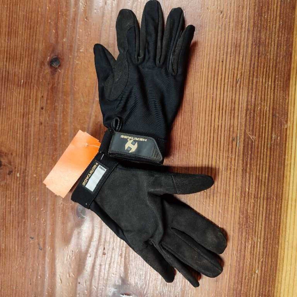 Thin summer gloves