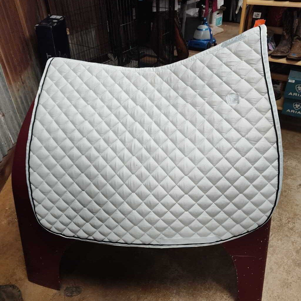 Quilted- black pipeing