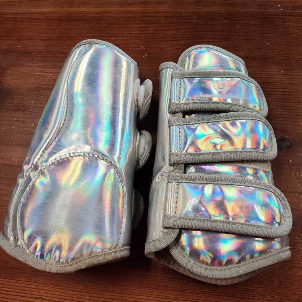 Shiny silver front boots