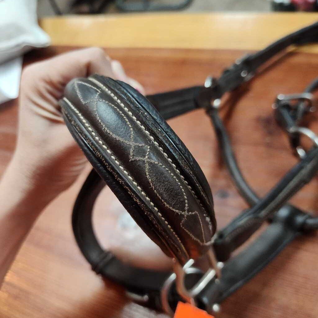 Padded- fancy stitch, damage to crown